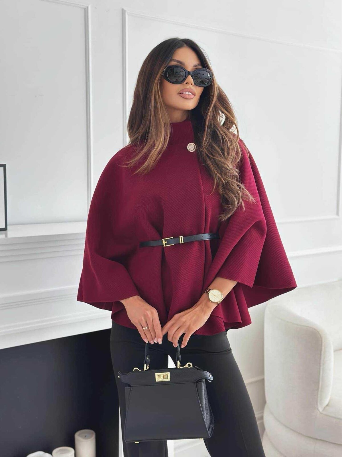 cape-poncho-elegante-avec-ceinture_bordeaux_68985a50a0af8 Helena Cape Coat with Belt - Burgundy - Image 1