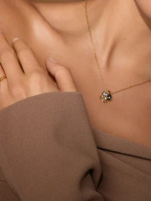 Caroline Svedbom Ana Ring Black golden combo on finger